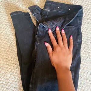 american eagan black skinny jeans.